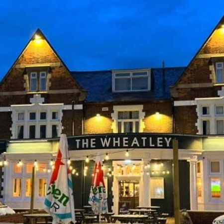 The Wheatley Hotel 唐克斯特 外观 照片